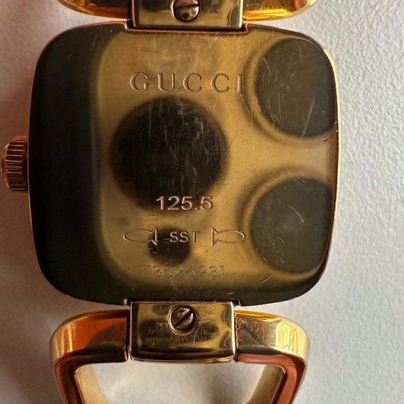 Genuine Gucci Rose Goldtone Bracelet Watch With Diamonds - Picture 8 of 11